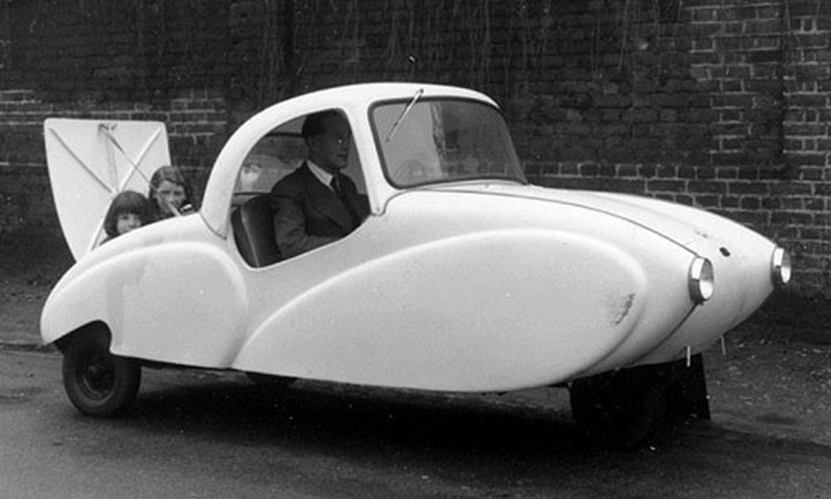 Allard Clipper 1953 Microcar 
http://www.carstyling.ru/en/entry/Allard_Clipper_1953/images/3176/