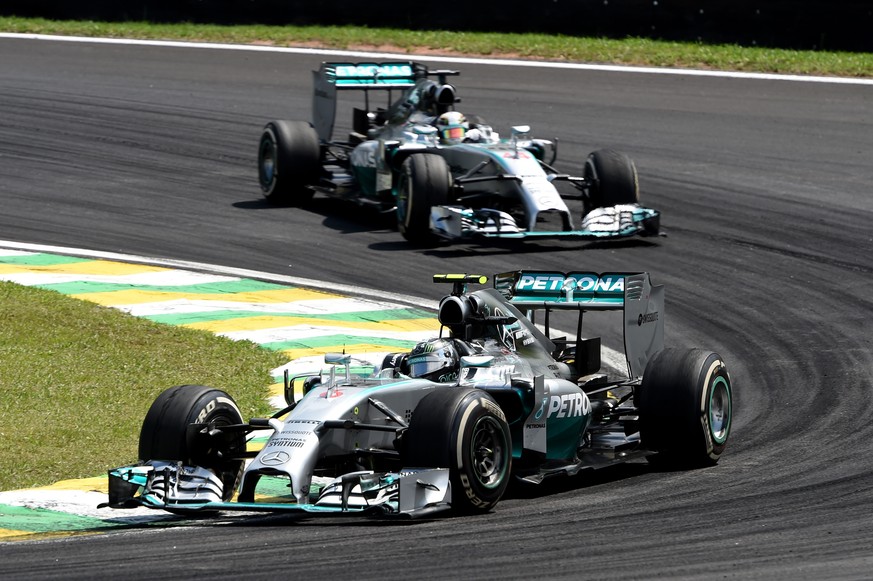 Rosberg hielt den Attacken von Hamilton stand und holte sich den Sieg in Brasilien.