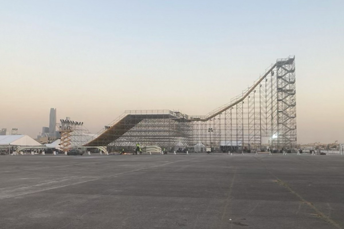Le tremplin de Big Air de Riyad.
