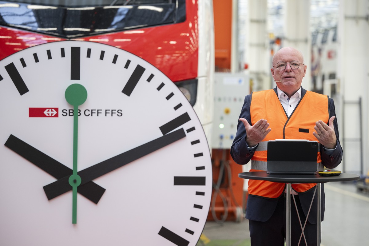Vincent Ducrot, CEO SBB, spricht ueber das Nachhaltigkeitsengagement der SBB, aufgenommen am Donnerstag, 18. April 2024 in der Anlage Herdern in Zuerich. (KEYSTONE/Ennio Leanza)