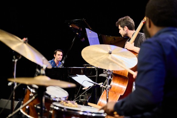 Julian Shore Trio @ Musig im Pflegidach, Muri