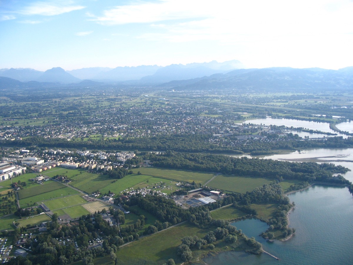 Vorarlberg: Das Rheintal bei Bregenz.