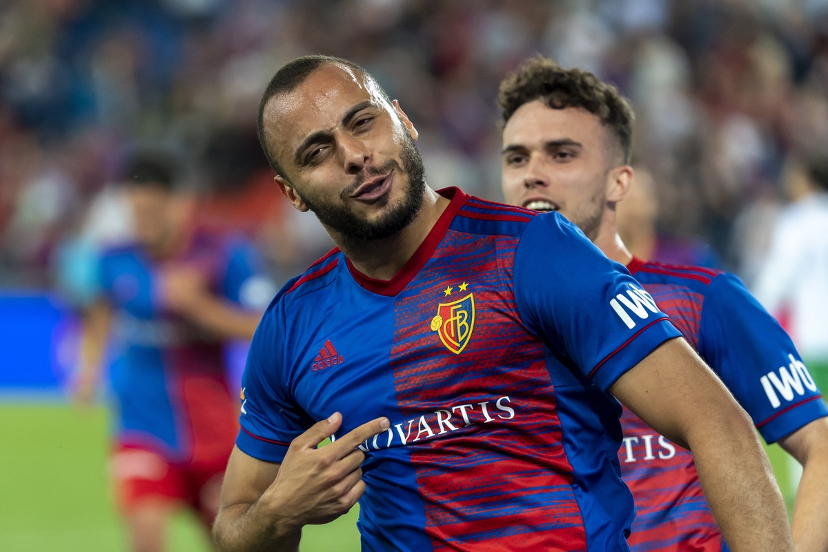 epa09421108 Basel's Arthur Cabral cheers after scoring during the UEFA Conference League playoff soccer match between Switzerland's FC Basel 1893 and Sweden's Hammarby IF at the St. Jak ...