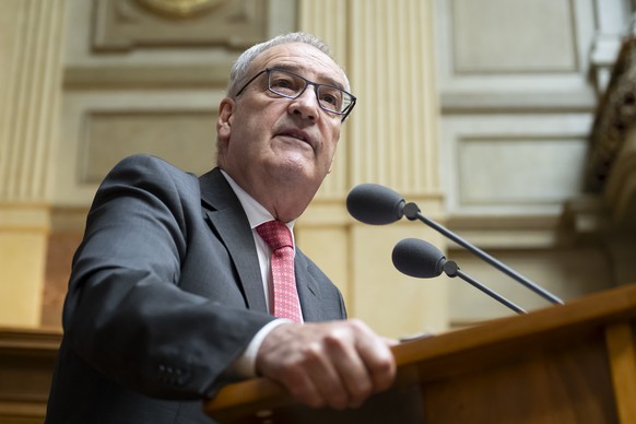 Bundesrat Guy Parmelin spricht waehrend der Sommersession der Eidgenoessischen Raete, am Mittwoch, 18. Juni 2025 im Nationalrat in Bern. (KEYSTONE/Anthony Anex)
