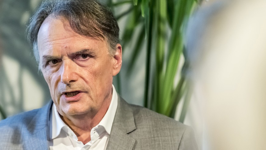 Mario Gattiker, Direktor des Staatssekretariats fuer Migration, bei einem informellen Austausch mit Medienschaffenden in Bern am Donnerstag, 10. August 2017. (KEYSTONE/Thomas Hodel)