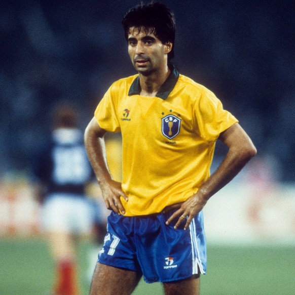 Bildnummer: 06964846 Datum: 20.06.1990 Copyright: imago/Ferdi Hartung
Mauro Galvao (Brasilien); 306 Fussball Herren vdia xmk 1990 quer o0 WM 1990, Länderspiel, Nationalteam, Turin, Aktion, Einzelbild, ...