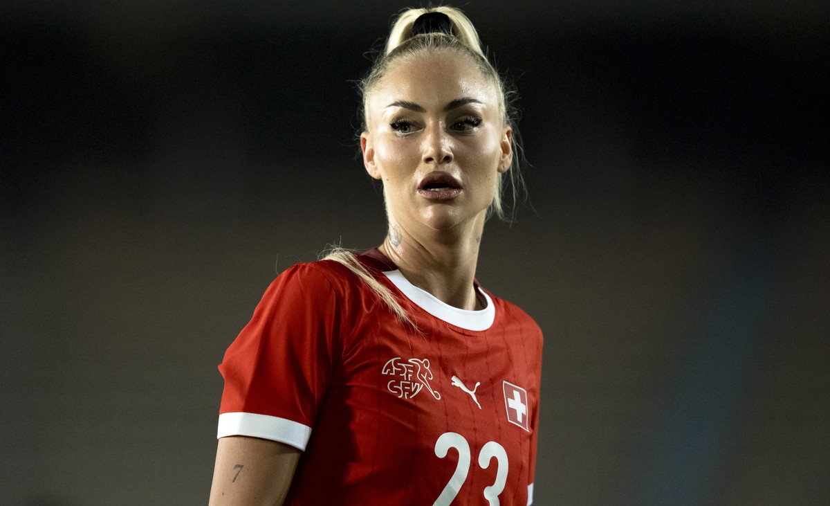 Switzerland's Alisha Lehmann looks during the women's football international friendly match between Switzerland vs Belgium on Friday, 28. November 2025 in the Estadio Municipal de Chapin in  ...