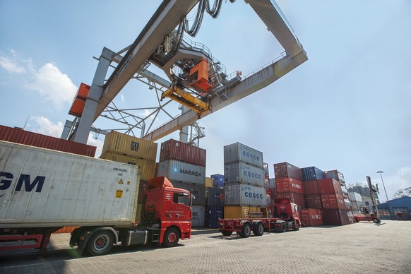 Der 29. Febbuar macht sich in der Exportstatistik bemerkbar.