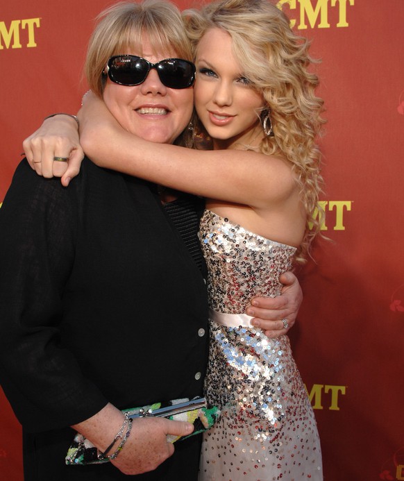 Taylor Swift und Mutter Andrea.