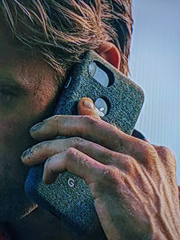 outer range filmfehler

https://www.reddit.com/r/MovieMistakes/comments/vnw1ni/in_outer_range_luke_is_using_a_google_pixel_case/