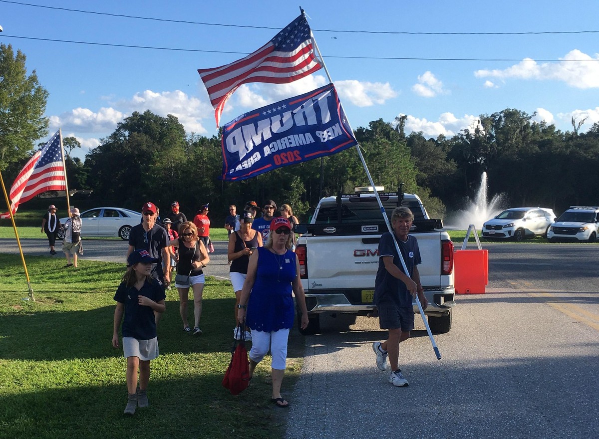 Donald Trumps Rally auf dem Flugplatz Sanford (Florida)