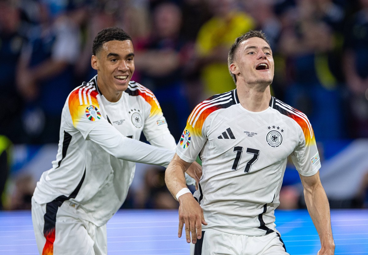 Football - UEFA EURO, EM, Europameisterschaft,Fussball 2024 - Group A - Germany v Scotland MUNICH, GERMANY - Friday, June 14, 2024: Germany s Florian Wirtz celebrates after scoring the first goal duri ...