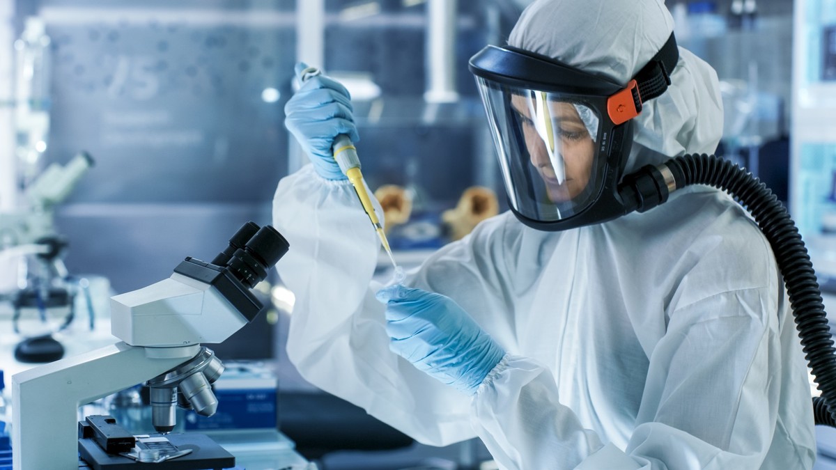 Medizinisches Labor (Symbolbild): In Frankreich wurde der erste Fall einer Infektion mit einem neu entdeckten Virus nachgewiesen.