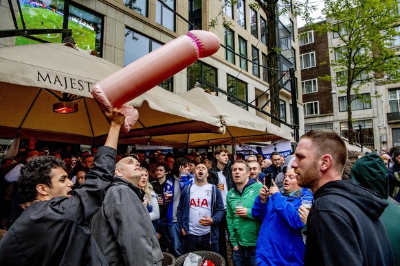 epa07555893 Tottenham&#039;s fans gather together prior to the UEFA Champions League semifinal, second leg soccer match between Ajax and Tottenham Hotspur in Amsterdam, The Netherlands, 08 May 2019. E ...