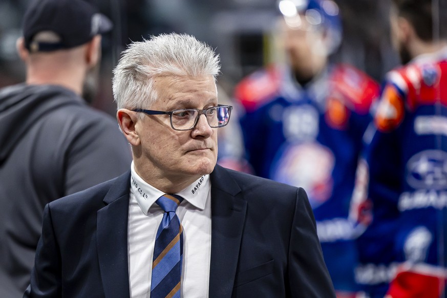 Zuerichs Trainer Marc Crawford im dritten Playoff Final Eishockeyspiel der National League zwischen den ZSC Lions und Lausanne HC, am Samstag, 20. April 2024 in der Swiss Life Arena in Zuerich. (KEYST ...