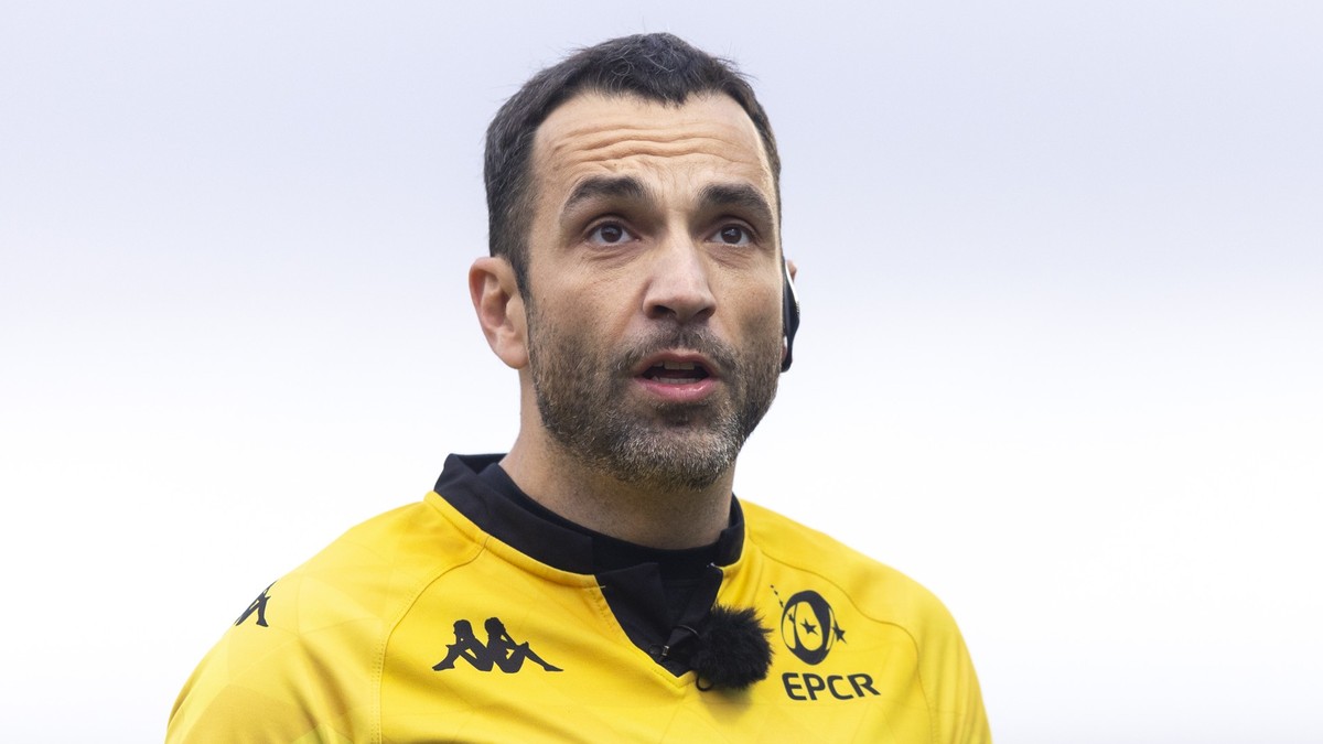 EXETER, ENGLAND - DECEMBER 17: Referee Mathieu Raynal during the Investec Champions Cup match between Exeter Chiefs and Munster Rugby at Sandy Park on December 17, 2023 in Exeter, England. (Photo by B ...