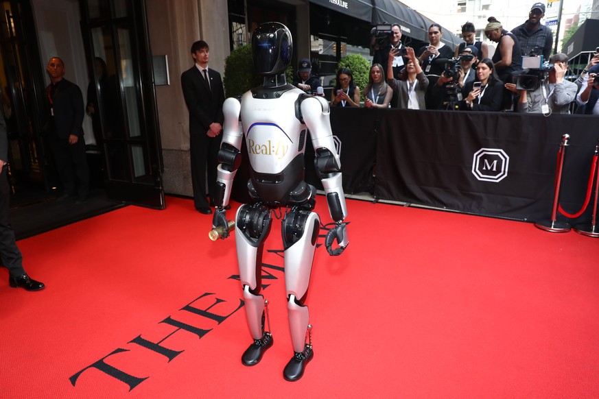 A robot departs The Mark Hotel prior to attending The Metropolitan Museum of Art's Costume Institute benefit gala celebrating the opening of the "Costume Art" exhibition on Monday, May  ...