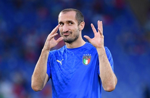 epa09277783 Giorgio Chiellini of Italy warms up for the UEFA EURO 2020 group A preliminary round soccer match between Italy and Switzerland in Rome, Italy, 16 June 2021. EPA/Ettore Ferrari / POOL (RES ...