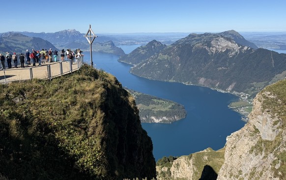 Gratweg Stoos Klingenstock Fronalpstock Gratwanderweg