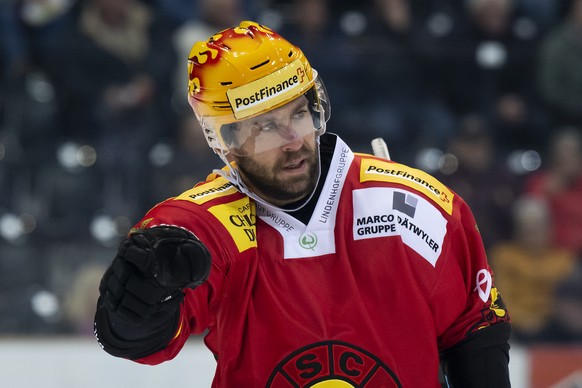 Berns PostFinance Topscorer Christopher DiDomenico, reagiert beim Eishockey Meisterschaftsspiel der National League zwischen dem SC Bern und den ZSC Lions, am Samstag, 5. November 2022, in der PostFin ...