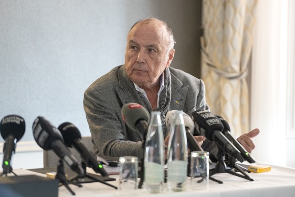 Bernhard Alpstaeg aeussert sich an der Pressekonferenz am Dienstag, 21. M�rz 2023 im Hotel Schweizerhof in Luzern, nachdem eine externe Vermittlung im Machtkampf beim FC Luzern gescheitert ist. Alpsta ...