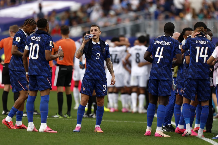 epa13057420 Players of France gather for the first hydration break during the FIFA World Cup 2026 group stage match France against Iraq, in Philadelphia, Pennsylvania, USA, 22 June 2026. EPA/WILL OLIV ...