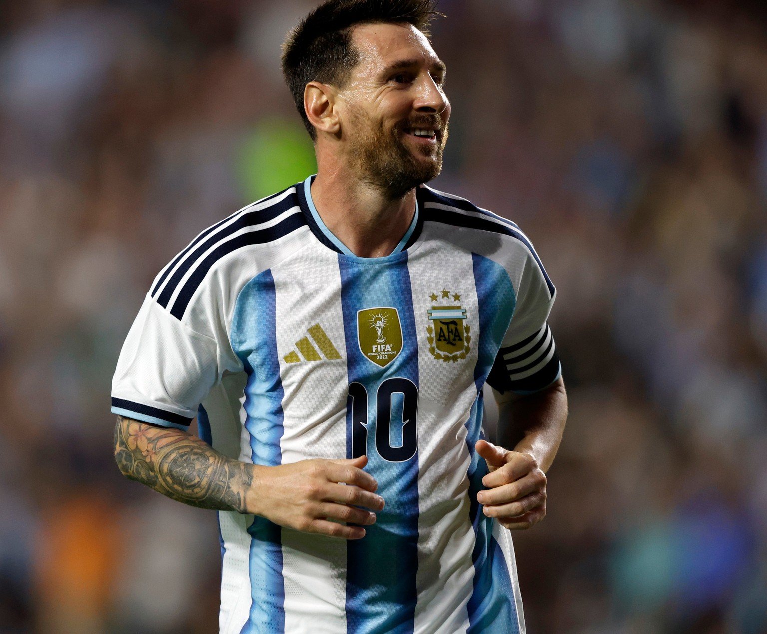 Messi bricht mal wieder einen Rekord + DFB-Spieler bezahlen 