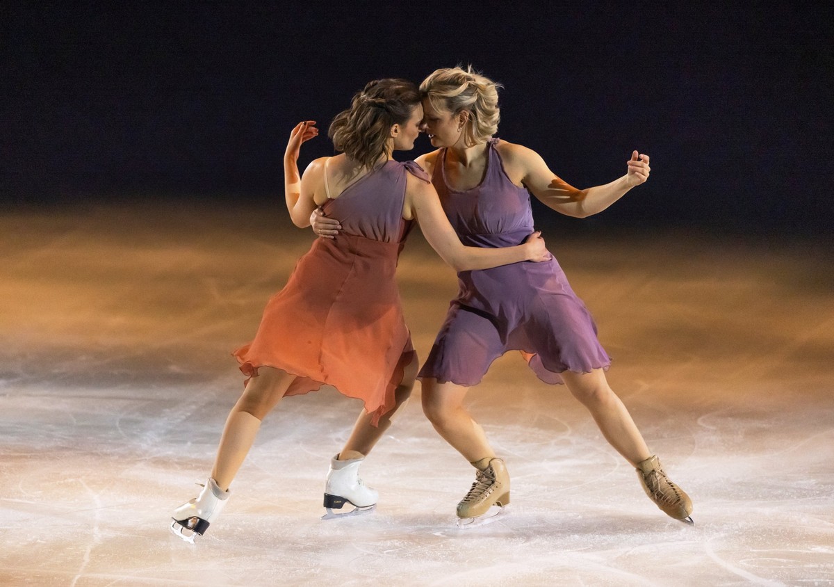 France's Gabriella Papadakis (L) and US' Madison Hubbell perfom during the "Art on Ice" figure skating gala in Zurich, on February 6, 2025. Olympic champions Gabriella Papadakis an ...