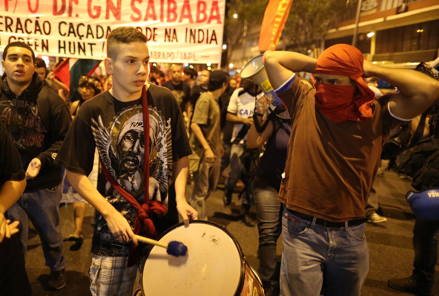 Bei einer Demonstration von rund 350 Gegnern der Fussball-WM setzte die brasilianische Polizei am Samstag in Rio de Janeiro Tränengas ein.&nbsp;