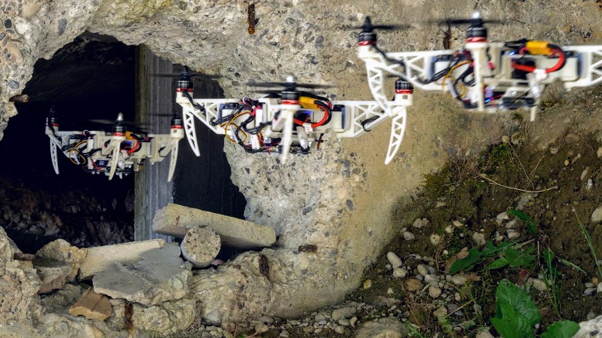 Diese Drohnen Machen Sich Klein Fur Flug Durch Enge Spalten Und Locher Watson