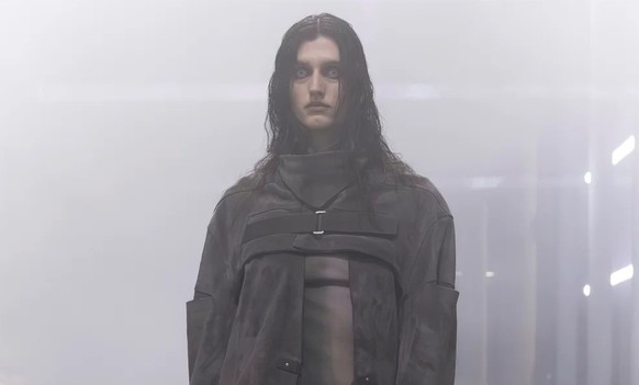 Rick Owens fashion show in Paris, Fall Winter 2026 Ready To Wear Fashion Week

Photo by Valerio Mezzanotti