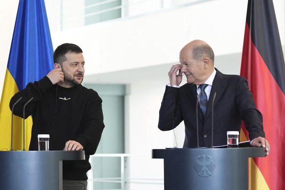 FILE - Germany&#039;s Chancellor Olaf Scholz, right, and Ukraine&#039;s President Volodymyr Zelenskyy address a media conference at the chancellery in Berlin, Germany, Sunday, May 14, 2023. Zelenskyy  ...