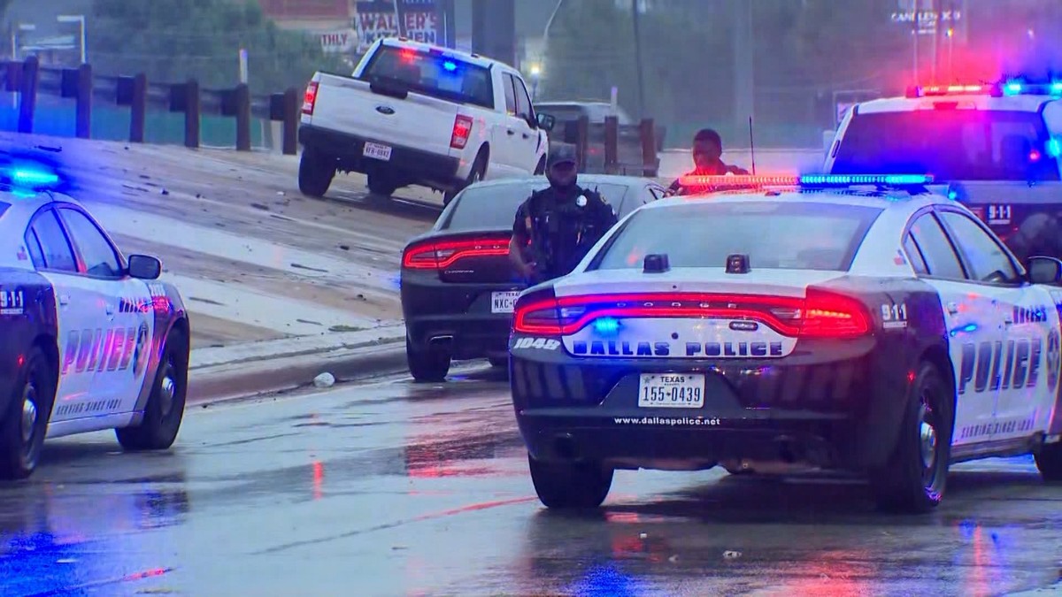 Plusieurs blessés après des tirs dans un centre de la police de l'immigration au Texas.