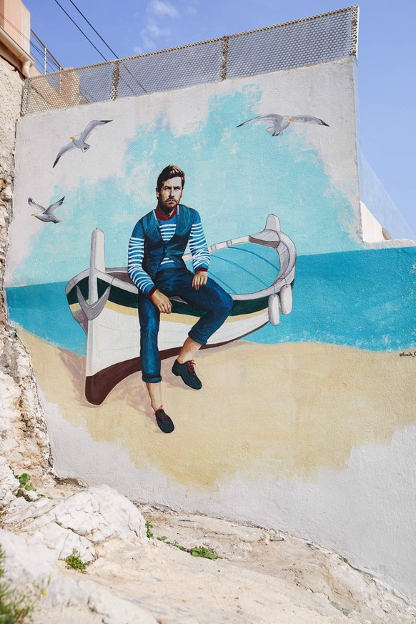 OM coach Andre Villas-Boas on wall painting - Marseille New mural representing Andre Villas-Boas, coach of the Olympique de Marseille, created by the french street artist Franck Conte, in the Malmousq ...