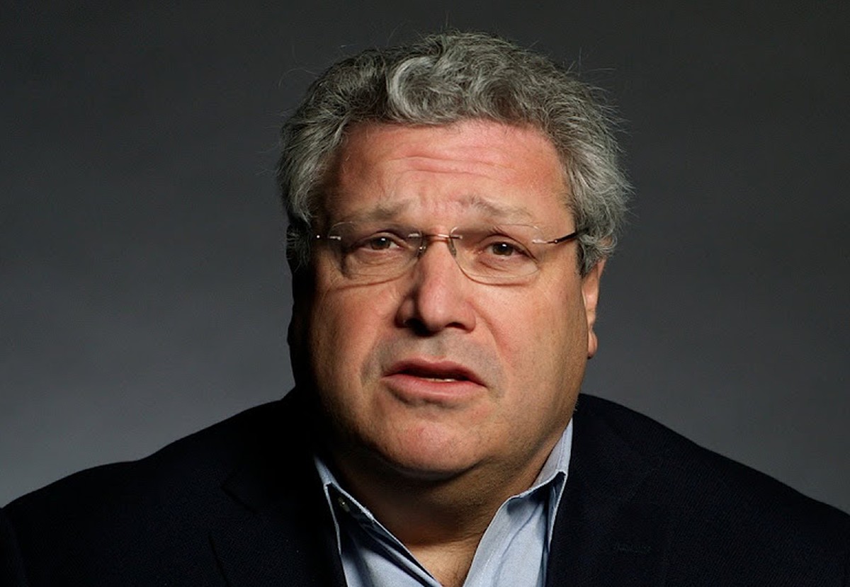 Robert Kagan.