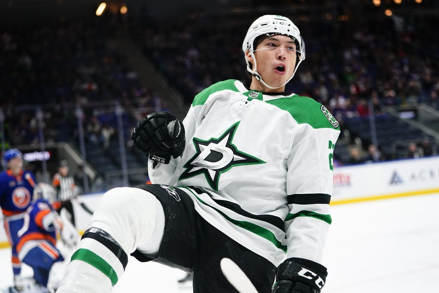Dallas Stars&#039; Jason Robertson celebrates after scoring a goal during the first period of an NHL hockey game against the New York Islanders Tuesday, Jan. 10, 2023, in Elmont, N.Y. (AP Photo/Frank  ...