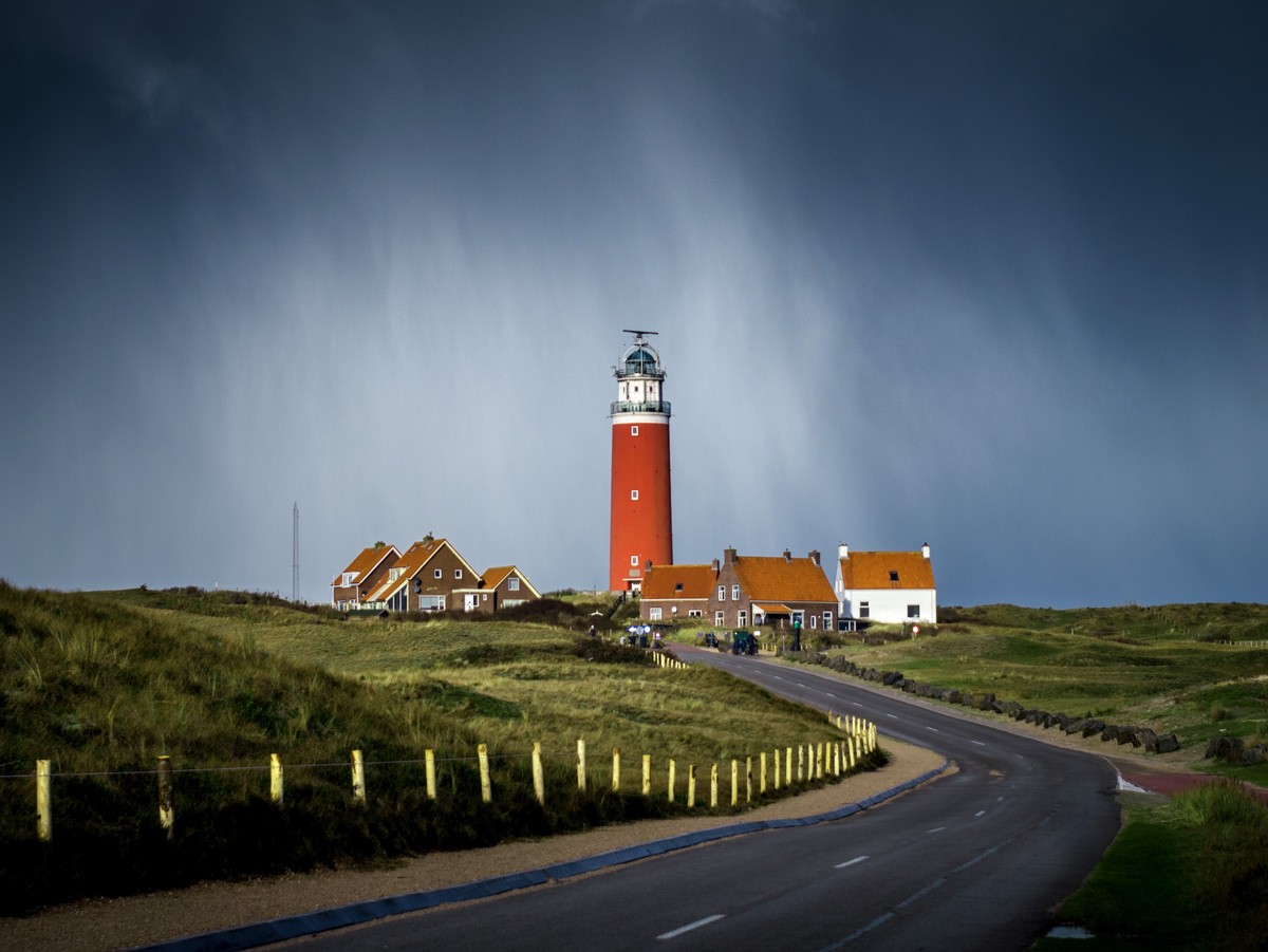 regnerische Landschaftsfotografie
https://unsplash.com/photos/TMsNpEhJla8