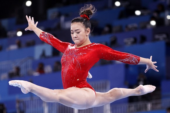 epa09390457 Sunisa Lee of the USA competes in the Women&#039;s Balance Beam Final during the Artistic Gymnastics events of the Tokyo 2020 Olympic Games at the Ariake Gymnastics Centre in Tokyo, Japan, ...