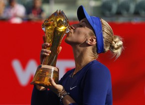 Sabine Lisicki freut sich in Hongkong über ihren vierten WTA-Titel.