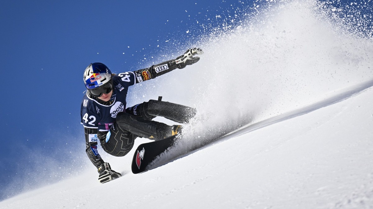 Ester Ledecka of Czech Republic in action at the Snowboard Parallel Giant Slalom competition at the FIS Snowboard, Freestyle and Freeski World Championships on Thursday, March 20, 2025, in St. Moritz, ...