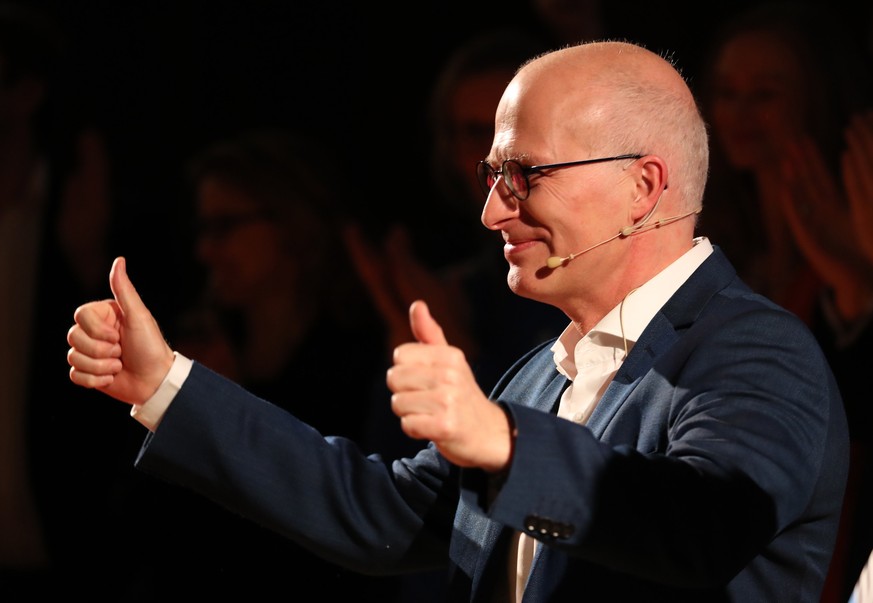 epa08112662 The leading candidate of the German Social Democratic Party (SPD) for the state elections in Hamburg and First Mayor, Peter Tschentscher, speaks during the campaign start of the SPD in Ham ...