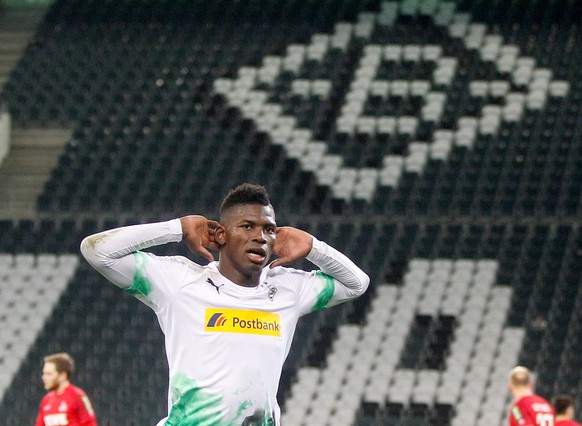 dpatopbilder - 11.03.2020, Nordrhein-Westfalen, Mönchengladbach: Fußball: Bundesliga, Borussia Mönchengladbach - 1. FC Köln, 21. Spieltag im Borussia-Park. Der Mönchengladbacher Torschütze zum 1:0 Bre ...