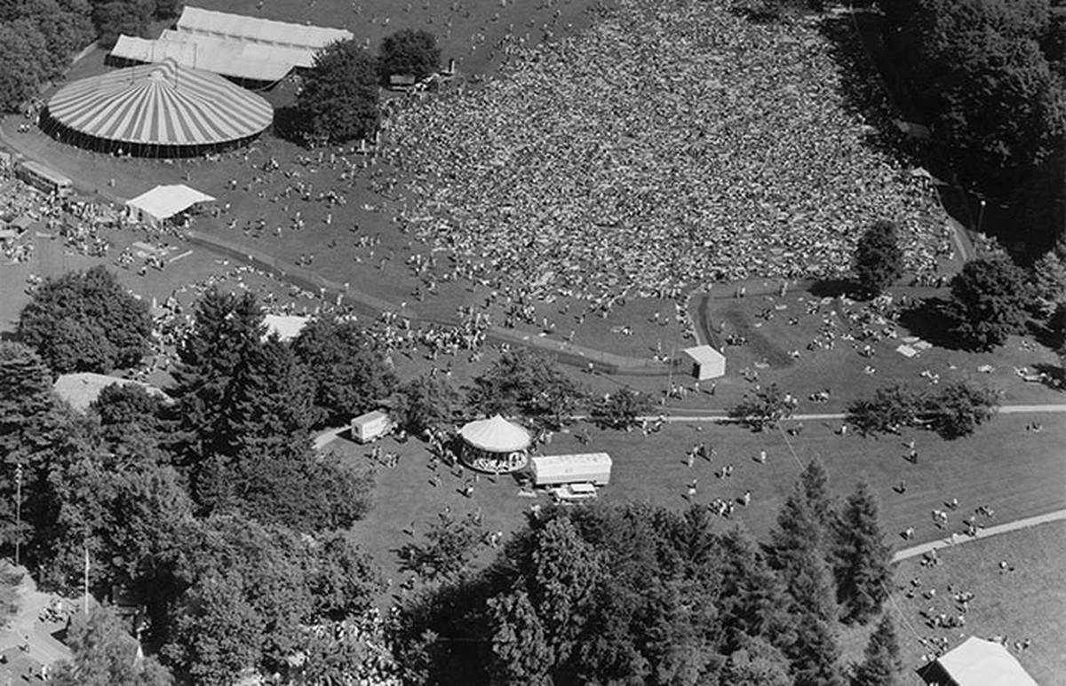 Internationales Folkfestival Bern-Gurten, die erste Ausgabe des Gurten Festivals 1977
