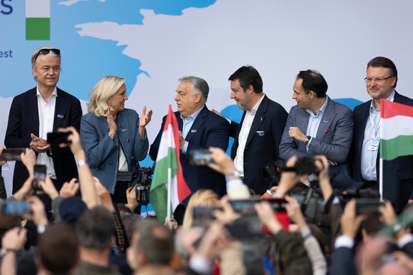 Hungarian Prime Minister Viktor Orb·n, third from left, stands with, from left; Geert Wilders of the Netherlands, France's Marine Le Pen, Italy's Matteo Salvini, Belgium's Tom Van Griek ...