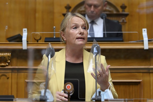 Elisabeth Schneider-Schneiter, Mitte-BL, spricht waehrend der Herbstsession der Eidgenoessischen Raete, am Donnerstag, 30. September 2021 im Nationalrat in Bern. (KEYSTONE/Anthony Anex)