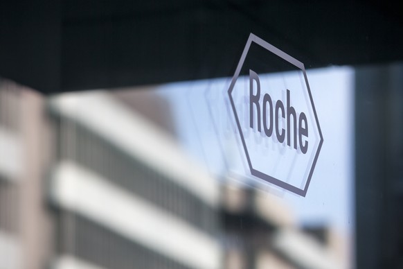ARCHIVBILD ROCHE STEIGERT REINGEWINN UM 2 PROZENT - The logo of the pharmaceutical company Roche pictured during the annual balance press conference in Basel, Switzerland, on Wednesday, February 1, 20 ...