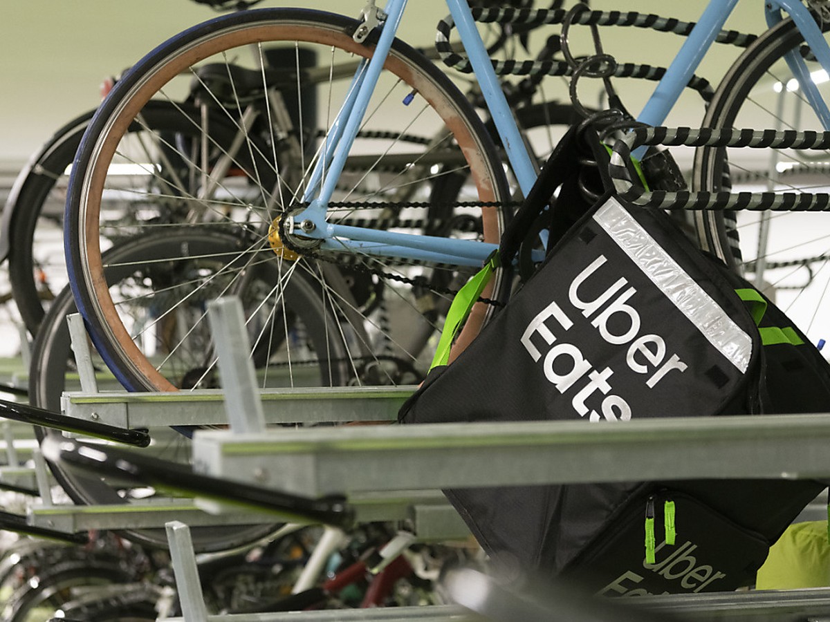 Uber Eats ist in 17 Schweizer St�dten verf�gbar und hat hierzulande �ber 2'300 Partnerrestaurants.