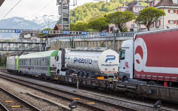 RAlpin Zug train in Spiez