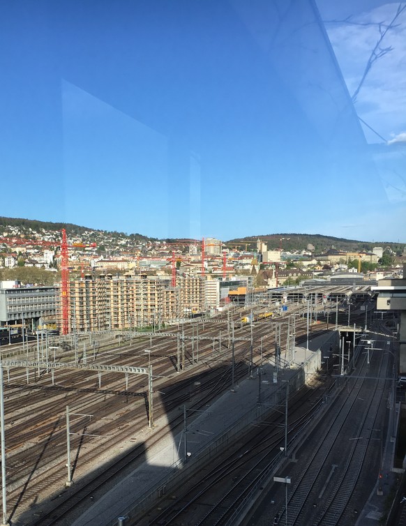 Hauptbahnhof Zürich, aus dem 25h Hotel