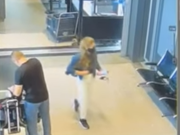 Kaitlin Armstrong on the run at Newark Airport https://www.youtube.com/watch?v=PTn5sqtypU8